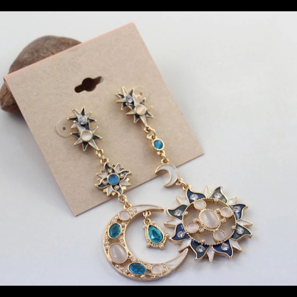 Gypsy Moon Star Earrings ❤️